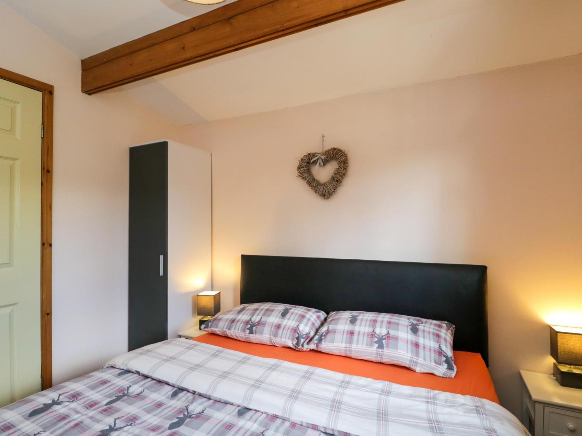 The Nook Villa Суиндън Екстериор снимка